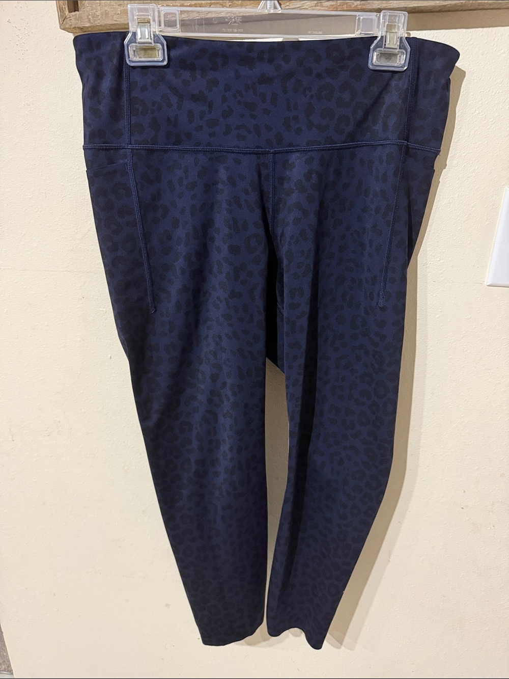 GAP Fit Navy Leopard Print Active Leggings with Side Pockets